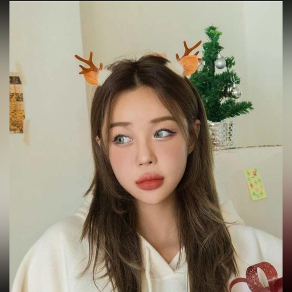 🦌 Awesome Elk Reindeer Deer Antler Pompom Headband Headdress 🦌 - Picture 6 of 7